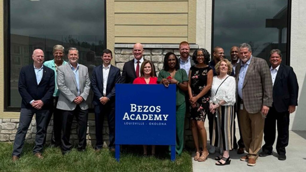 2560-x-1440-bezos-academy-2